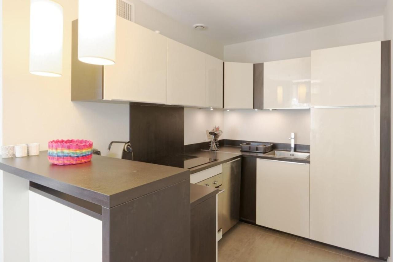 Private Furnished Apartment With All Comfort Has A Garden In A Green Space 메이헤이유 외부 사진
