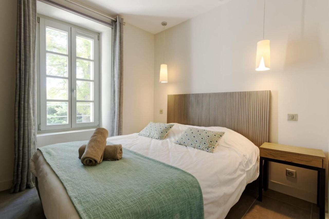 Private Furnished Apartment With All Comfort Has A Garden In A Green Space 메이헤이유 외부 사진