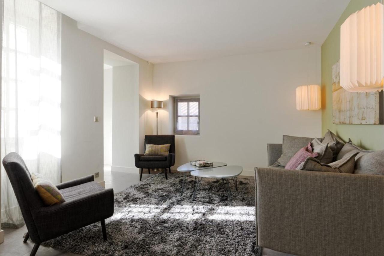 Private Furnished Apartment With All Comfort Has A Garden In A Green Space 메이헤이유 외부 사진