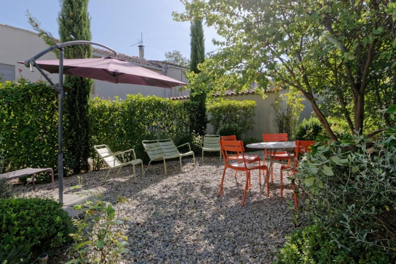 Private Furnished Apartment With All Comfort Has A Garden In A Green Space 메이헤이유 외부 사진