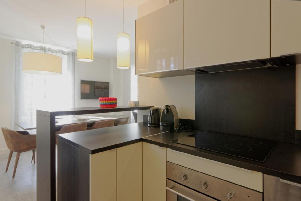 Private Furnished Apartment With All Comfort Has A Garden In A Green Space 메이헤이유 외부 사진