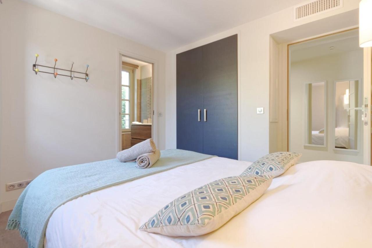 Private Furnished Apartment With All Comfort Has A Garden In A Green Space 메이헤이유 외부 사진