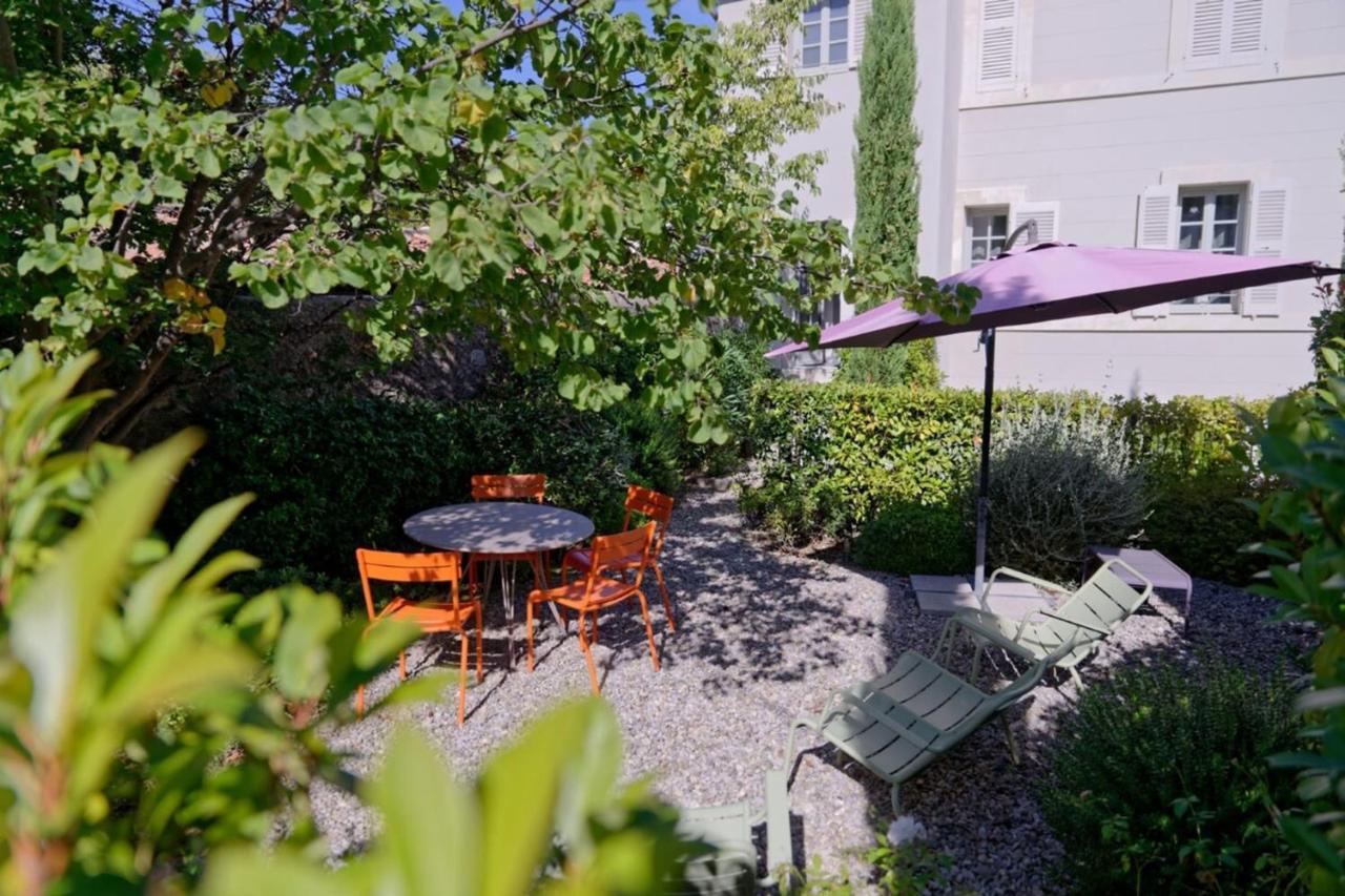 Private Furnished Apartment With All Comfort Has A Garden In A Green Space 메이헤이유 외부 사진