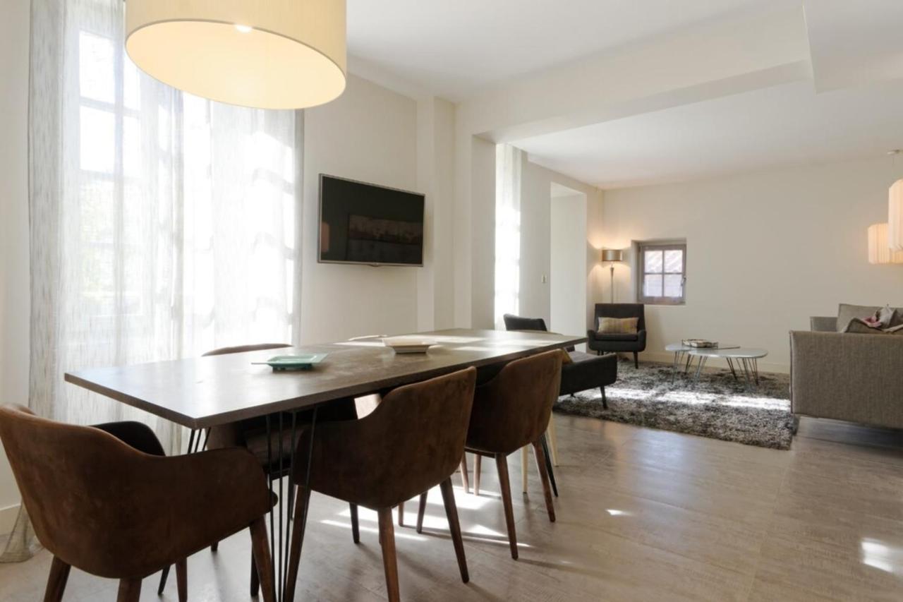 Private Furnished Apartment With All Comfort Has A Garden In A Green Space 메이헤이유 외부 사진