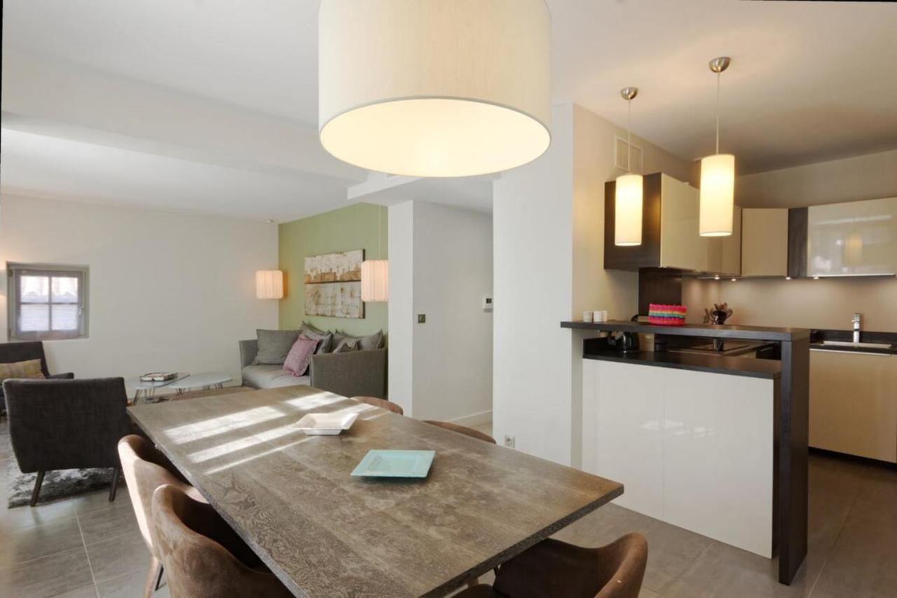 Private Furnished Apartment With All Comfort Has A Garden In A Green Space 메이헤이유 외부 사진