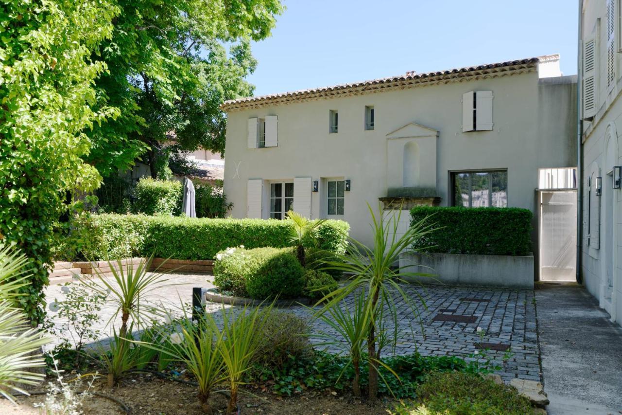 Private Furnished Apartment With All Comfort Has A Garden In A Green Space 메이헤이유 외부 사진